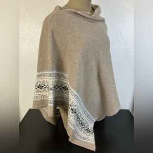 Hume Sweet Hume wool/angora Nordic Poncho mushroom